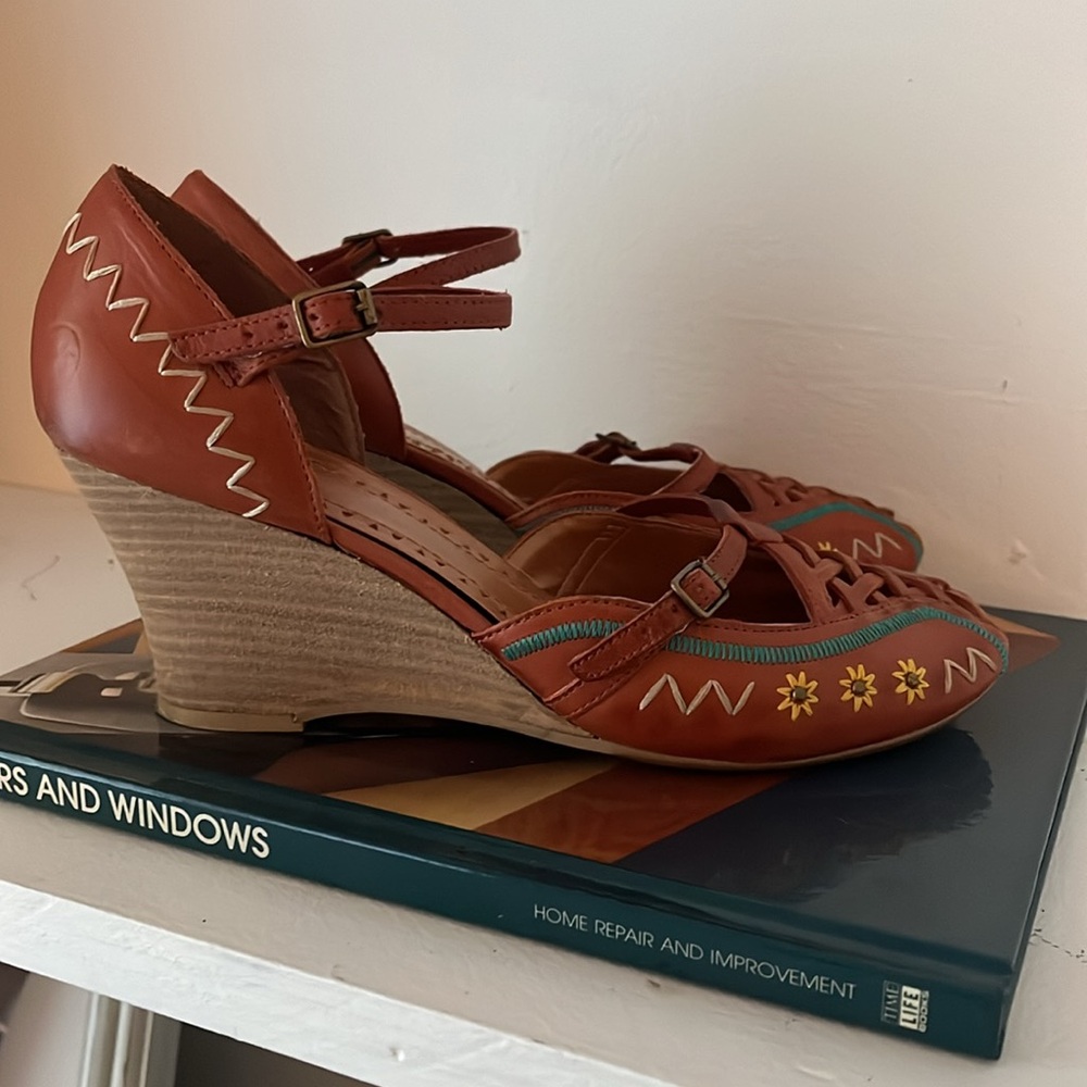 Bronx Boho Wedges Southwestern Style EUC